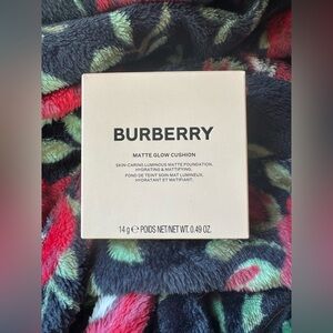 Burberry Matte Glow Cushion Foundation- Fair Cool 20